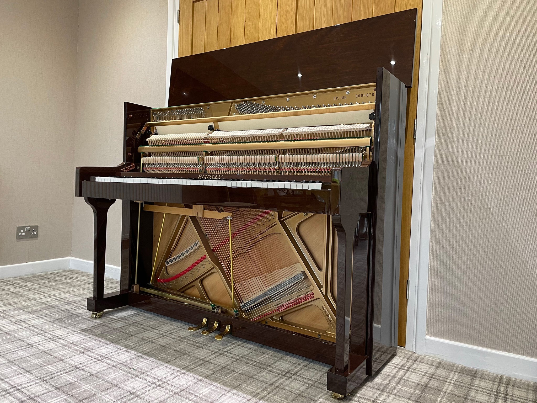 | Thompson Pianos